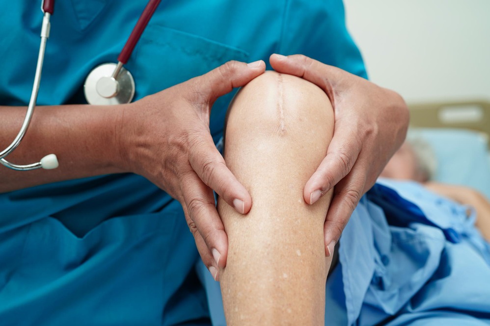 Knee Replacement Surgery in Ravet – Step Into a Pain-Free Life main image