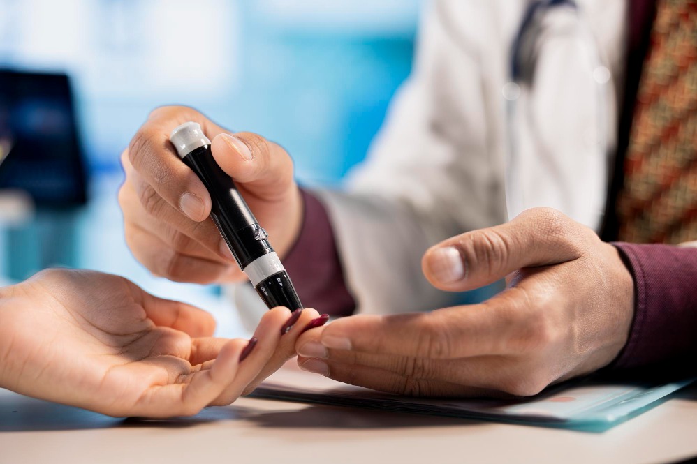 Expert Diabetologist in Nagpur for Holistic Diabetes Care main image