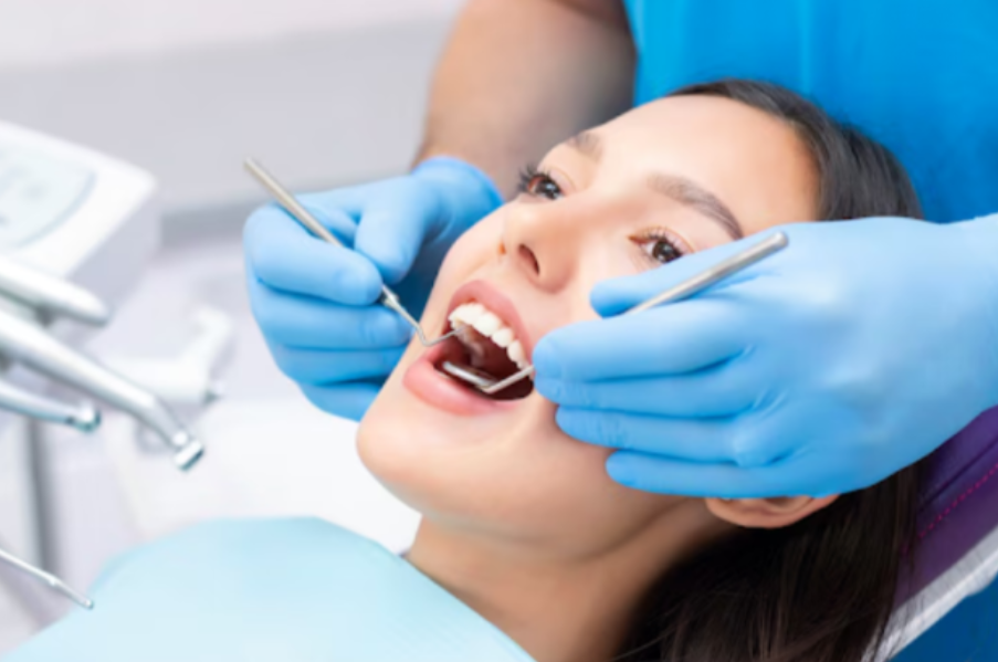 Best Dental Clinic in Umred Road main image