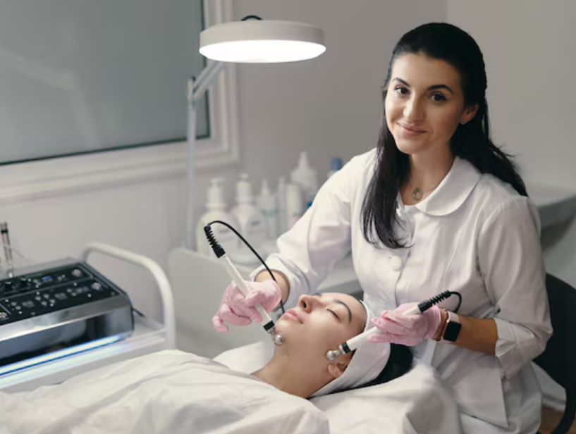 Consult a Trusted Skin Specialist in Nashik for Healthy Skin main image