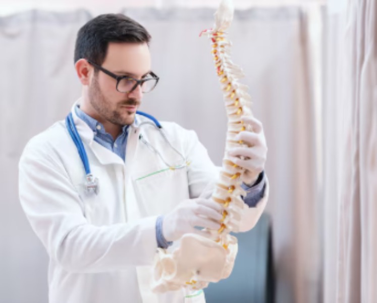 Best Minimally Invasive Spine Surgeon in Jaipur for Faster Recovery main image