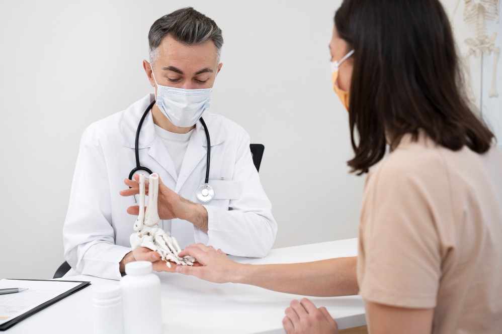 Orthopaedic Doctor in Chennai main image