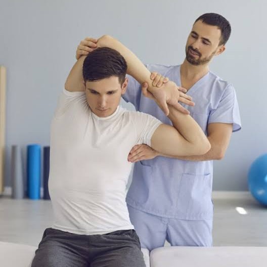 Shoulder Pain Treatment in Mahim main image