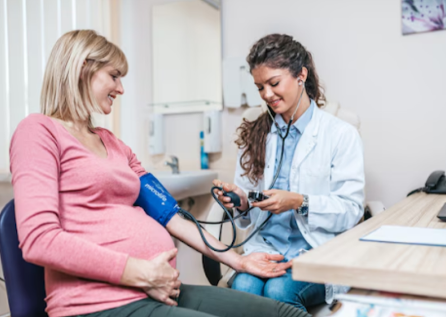 Gynecology & Obstetrics in Kalyan East – Comprehensive Women’s Healthcare main image