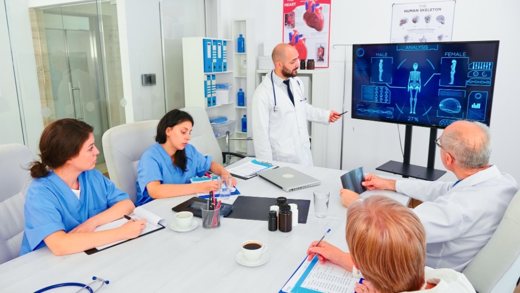 Hospital with Latest Medical Technology in Ravet main image