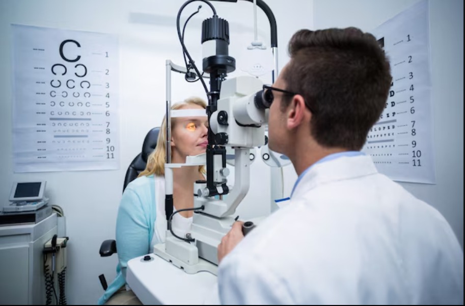 Ophthalmology in Kalyan East – Clear Vision Begins with Regular Eye Care main image