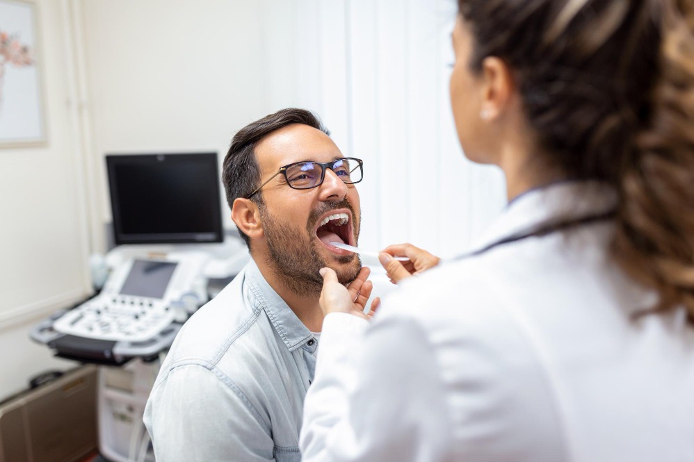 ENT Doctor In Jaipur for Sinus Ear and Throat Problems main image