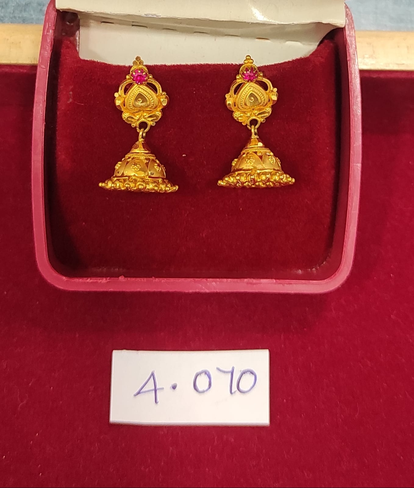 BJ Gold i