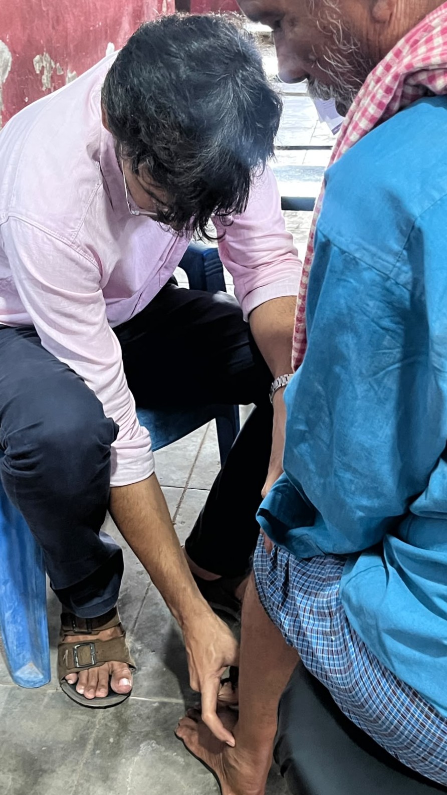 Knee pain treatment trichy main image