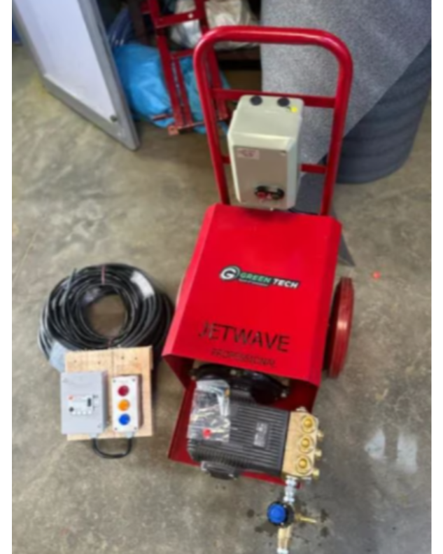 How to Choose the Right Portable High Pressure Washer for Commercial Vehicle Cleaning