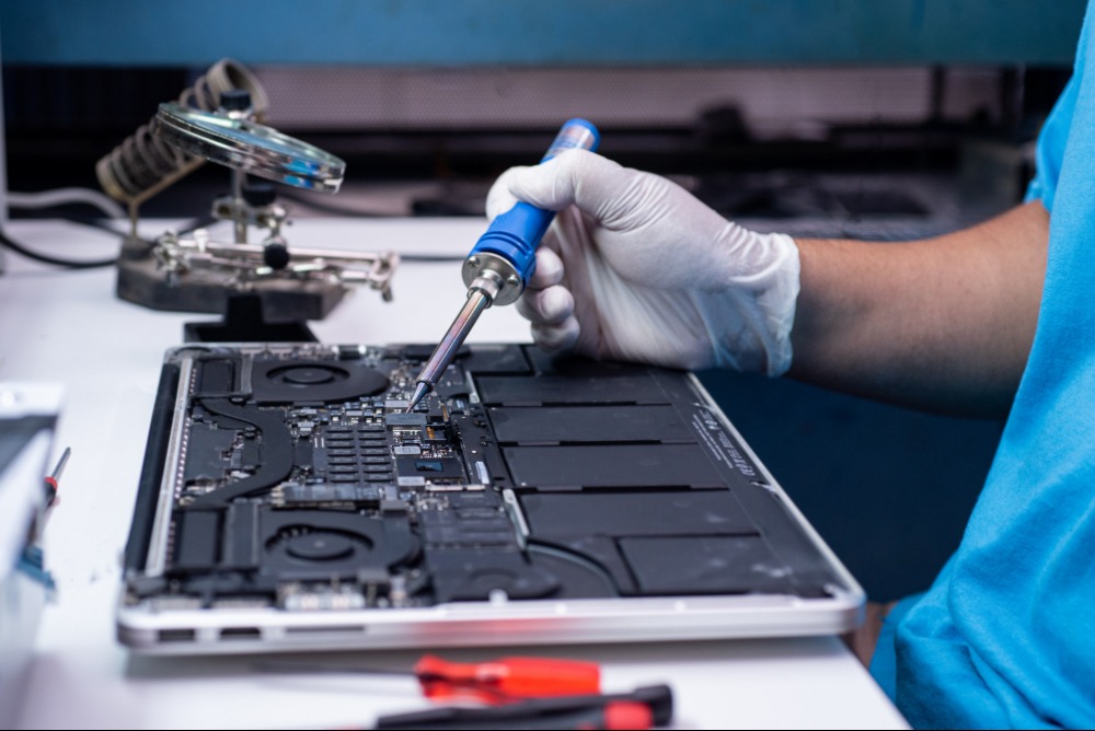 Laptop Repairing in Rohini: When Should You Repair Instead of Replace Your Laptop?