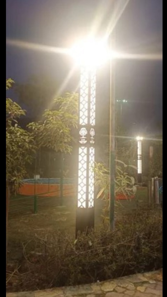 4 Meter Decorative Square Laser-Cut Lighting Pole in nagpur