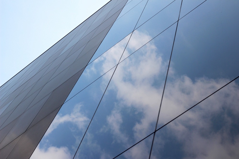 Reflective Glass in Chhattisgarh and Its Benefits for Modern Buildings