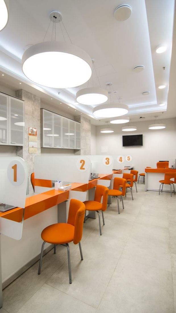 Modern Customer Service Office and Consultation Workspace Design