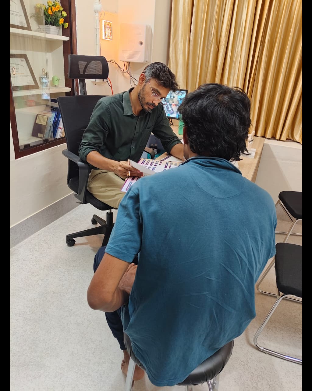 Hip pain treatment Trichy main image