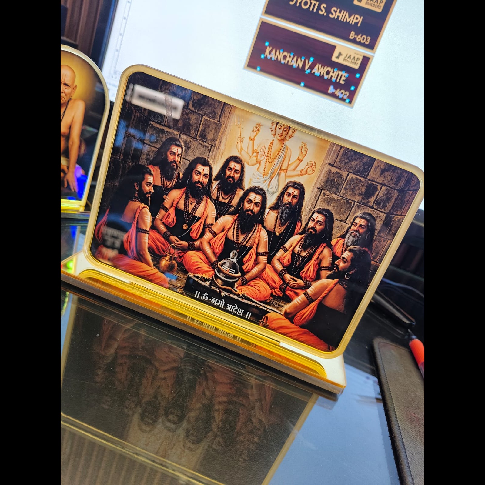 Customised Acrylic Car Dashboard Photo Standy In Nashik (Artline Sign).