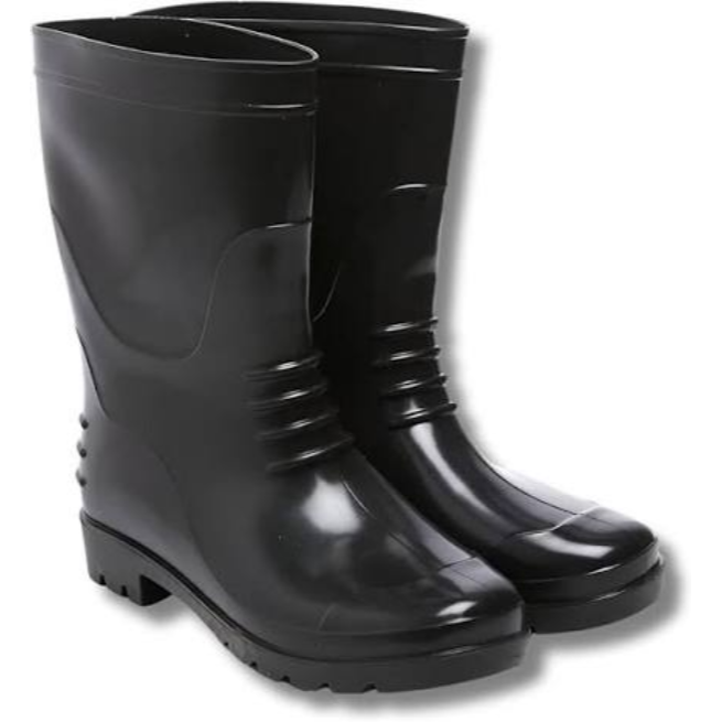 Selecting the Right Gumboots for Industrial and Commercial Workplaces
