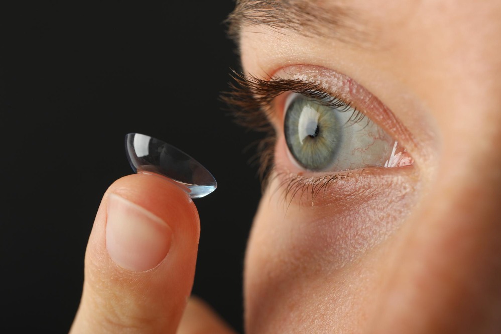 Contact Lens Services Help You Choose the Right Lenses for Comfortable Vision