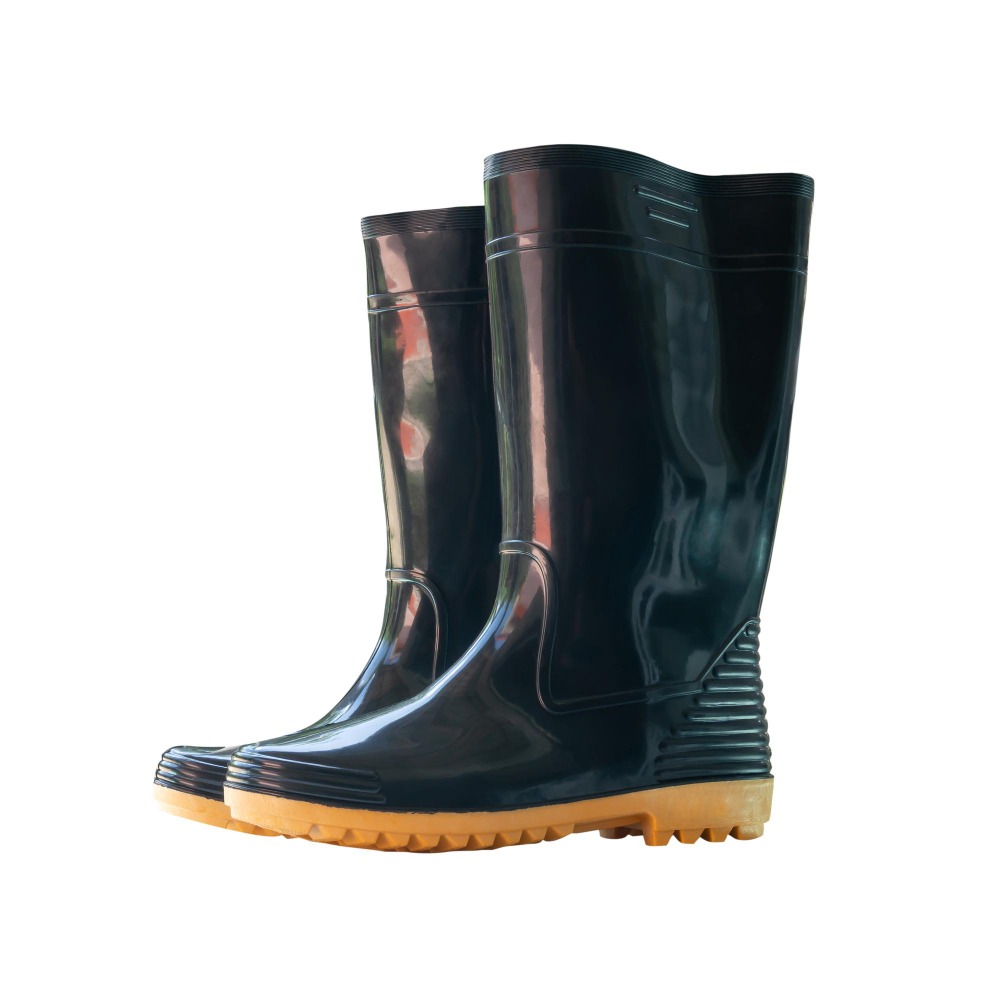 Knowing When Safety Gumboots Are the Better Choice for Workplace Protection