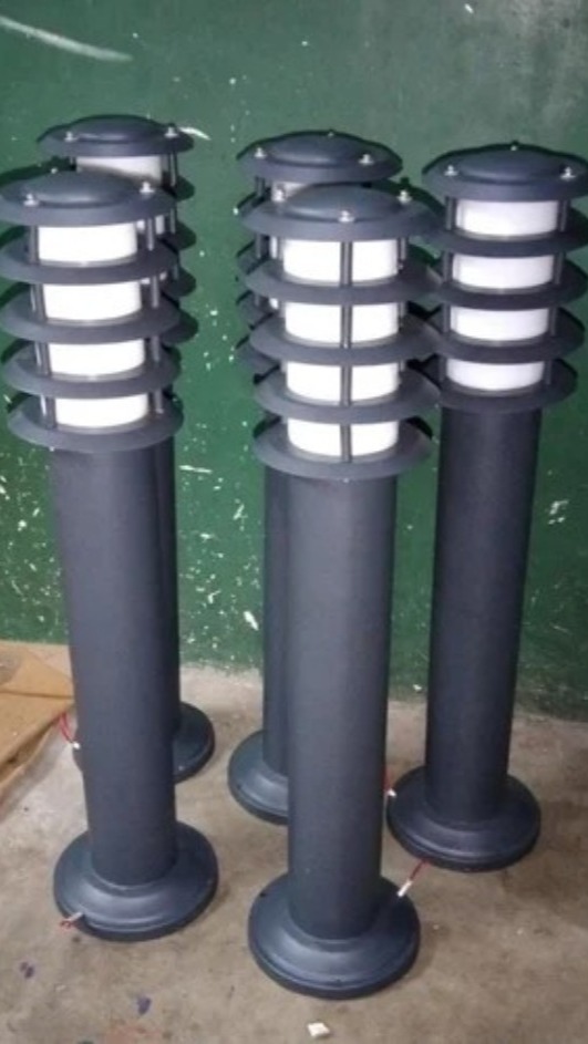 Modern Outdoor Louvered Bollard Light
