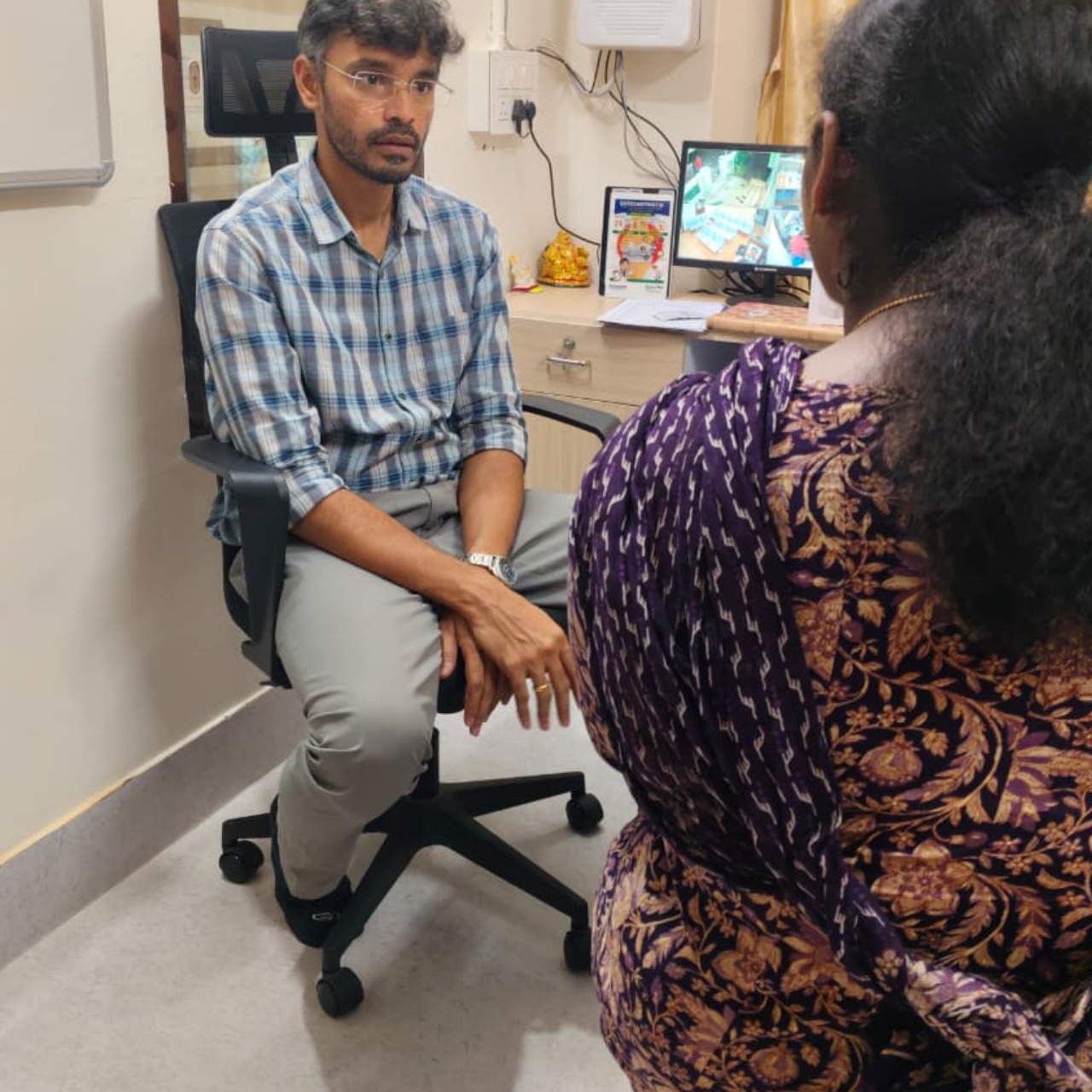Unicondylar Knee Replacement in Trichy main image