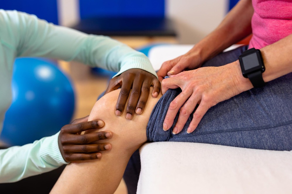 Sports Injury Treatment in Worli: When Rest Is Enough and When You Need an Orthopedic Evaluation