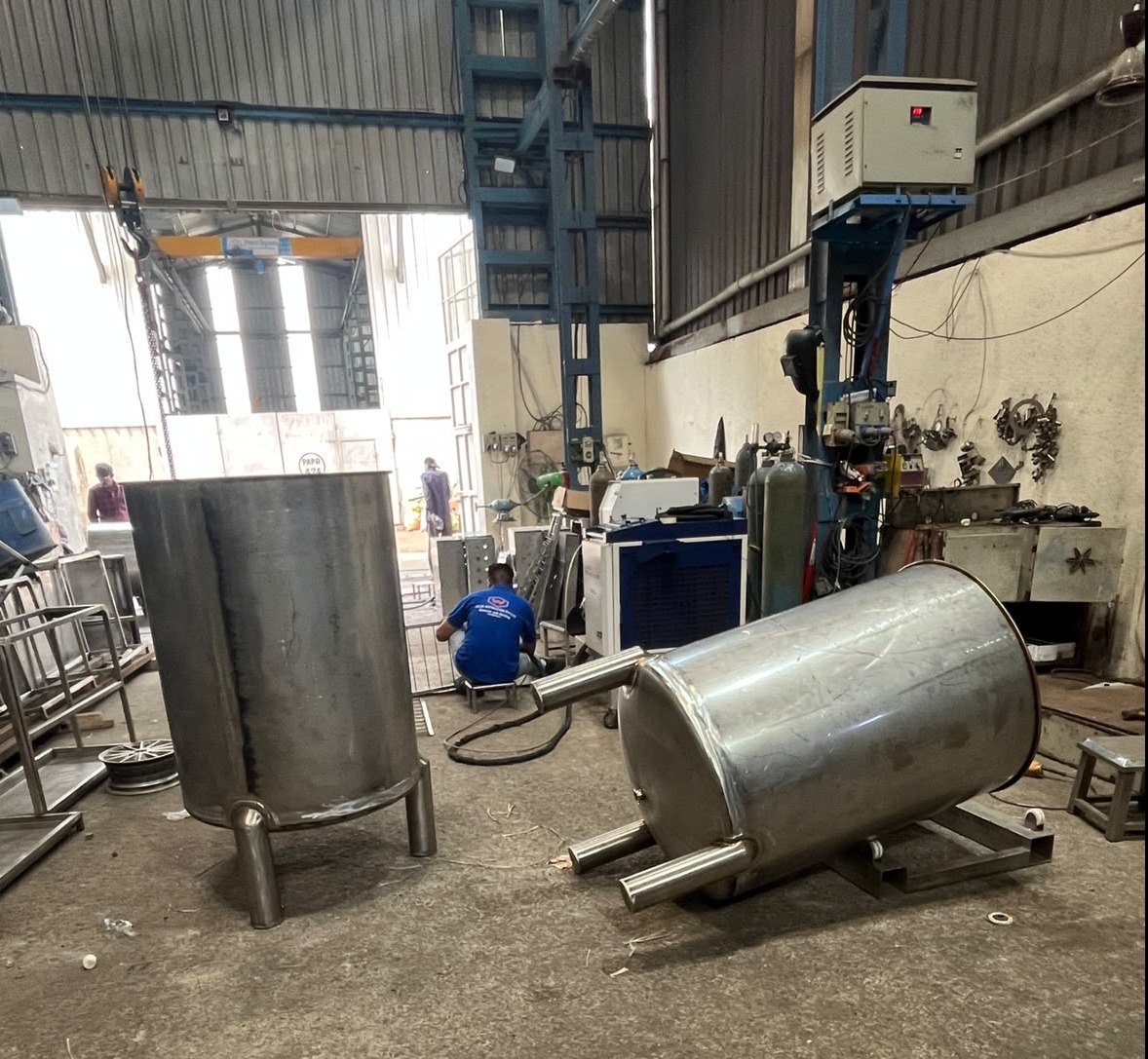 Custom Stainless Steel Tank Fabrication