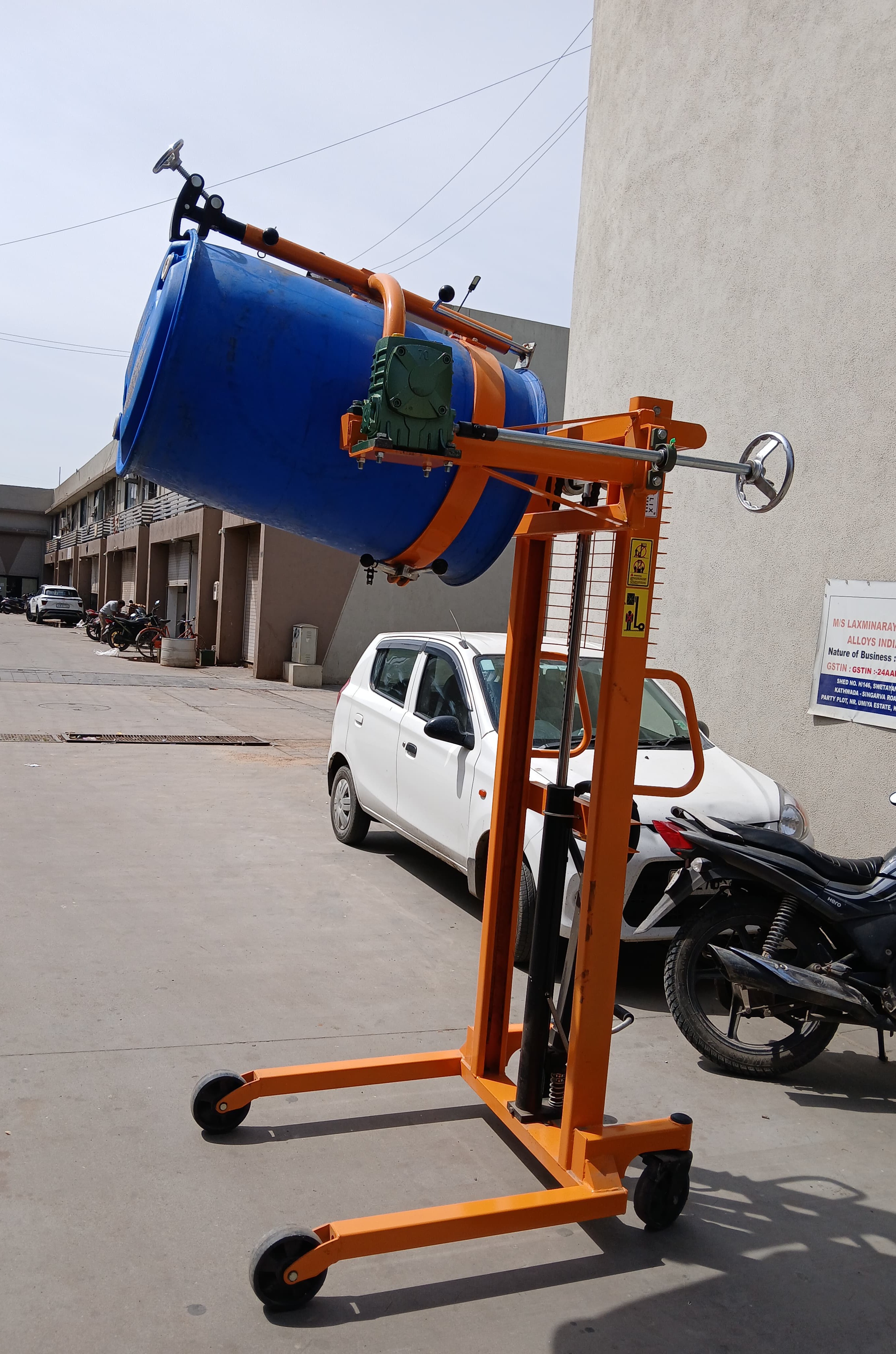 Chemical Drum Handling Equipment Manufacturer & Supplier – Helix Engineers