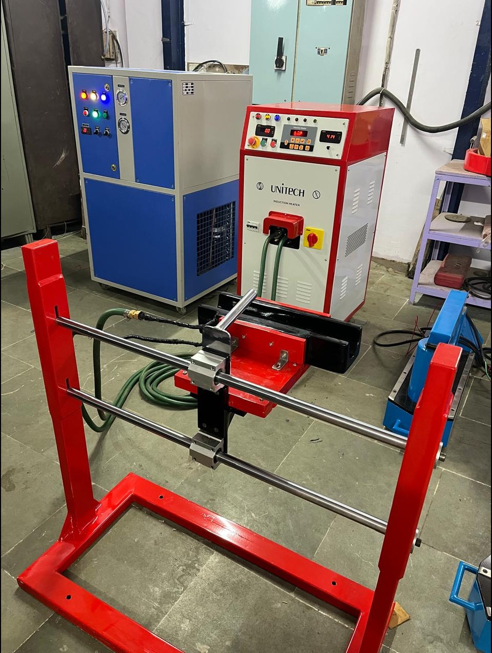 UNITECH INDUCTION HEATER WITH WATER COOLED ARRANGEMENT