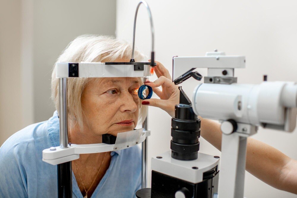 Who Should Get Diabetic and Hypertensive Eye Screening in Mumbai Central