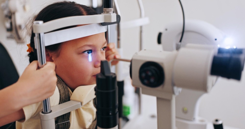 Is Paediatric Eye Care Available for Children in Worli