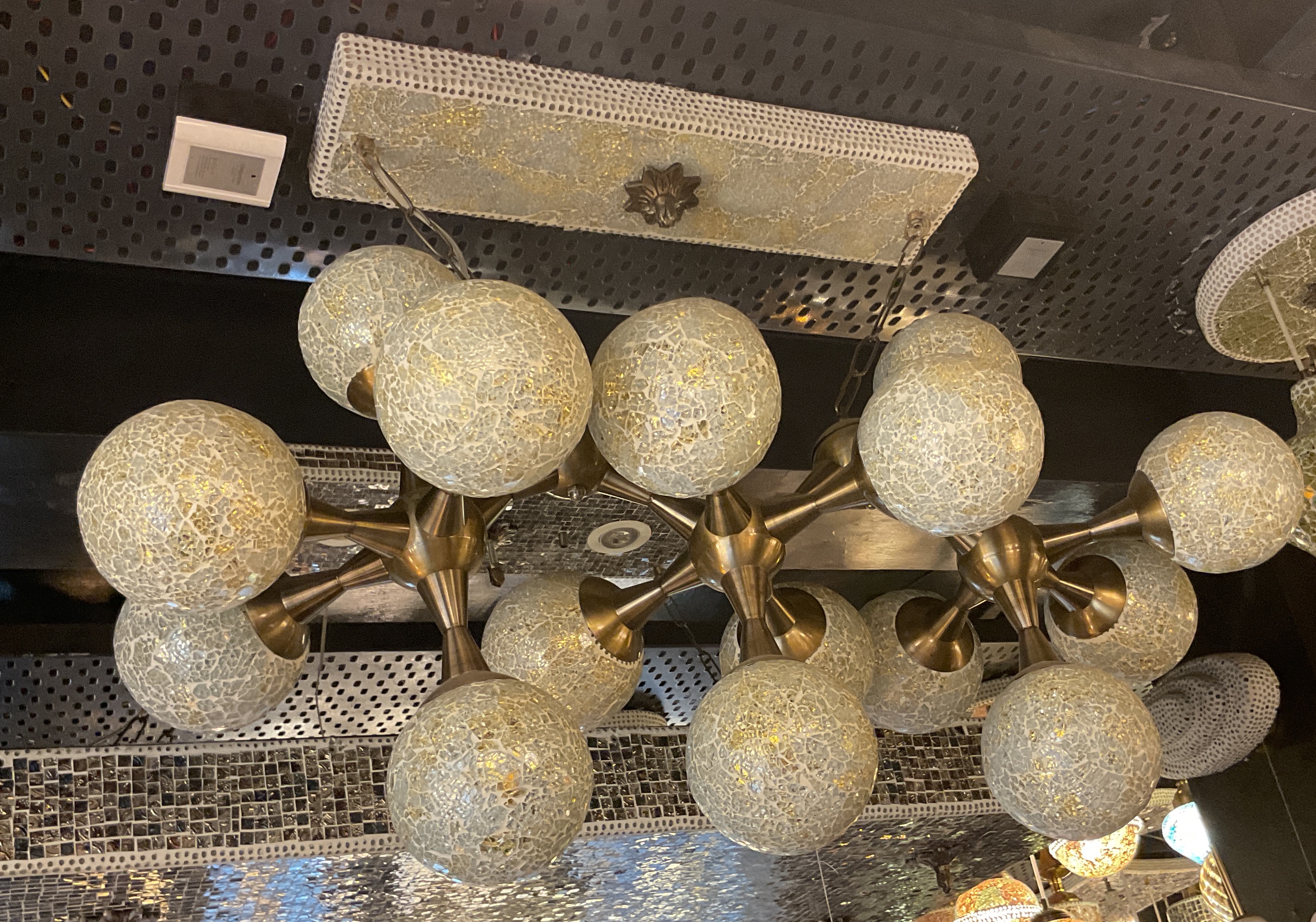 Best Dining Area Chandeliers in Mosaic Art in Delhi – Handcrafted Mosaic Art Chandeliers at Luminary