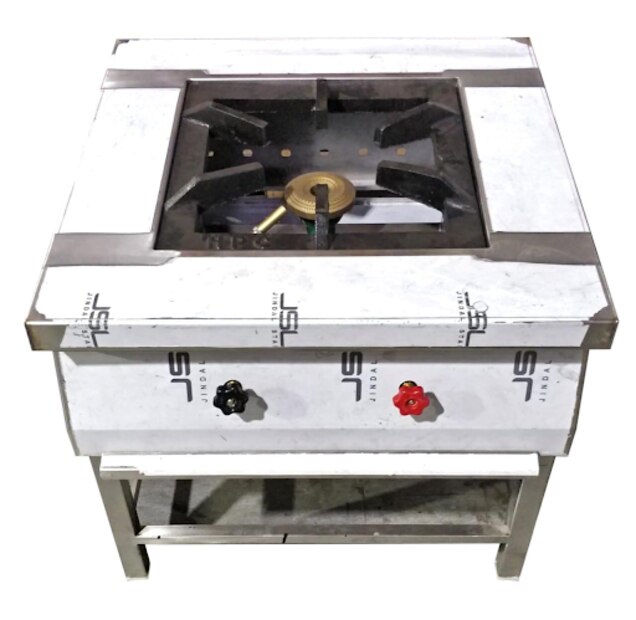 Essential Cooking Equipment for Efficient Restaurant Kitchen Operations