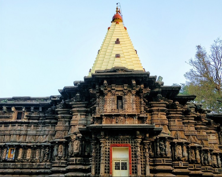Kolhapur to Mumbai Cab Service in Mumbai