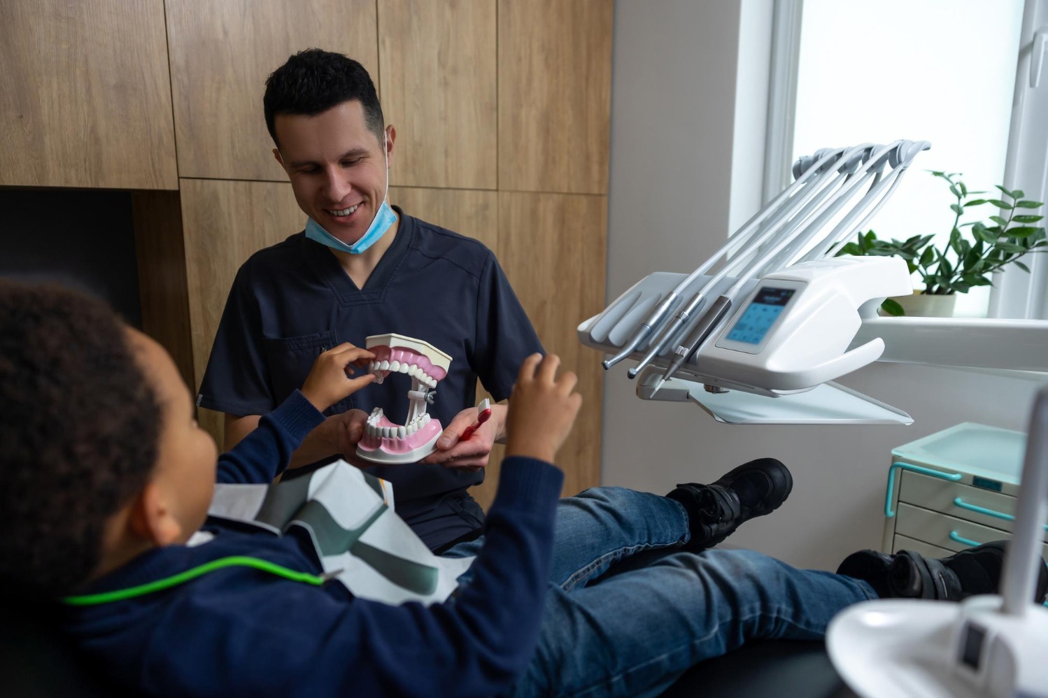Finding an Affordable Dental Clinic in Delhi Without Compromising Essential Care