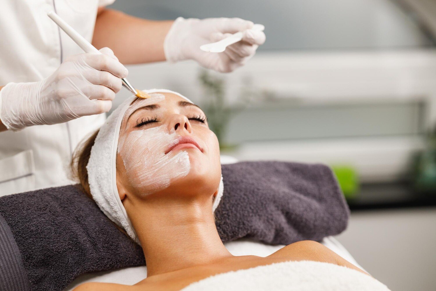 Choosing the Right Facials Based on Your Skin Type and Concerns