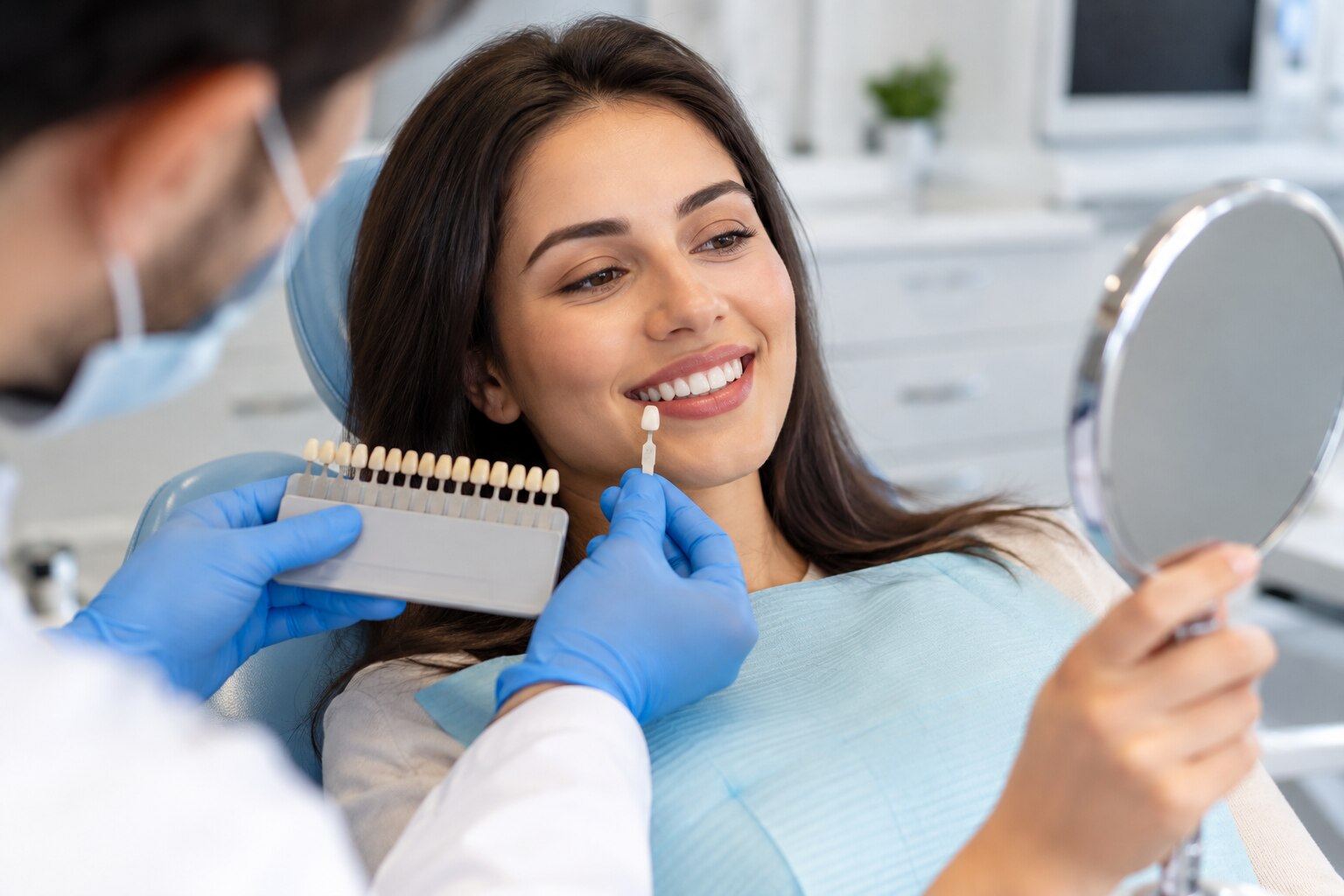 How an Aesthetic Dentist Can Address Tooth Shape Colour and Smile Concerns