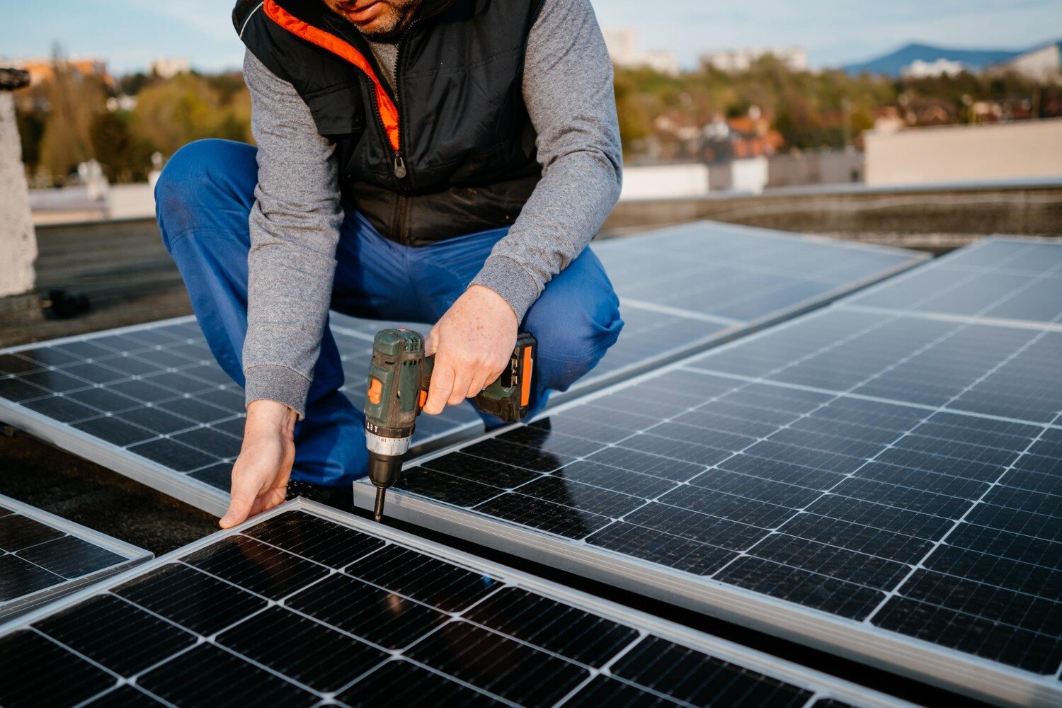 How to Select a Solar Panel Installer for Safe and Efficient Installation