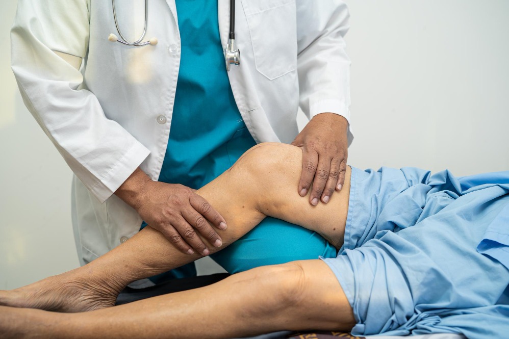Physiotherapist Support Following Joint Replacement