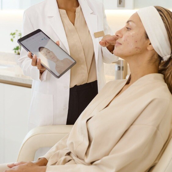 Aesthetic Clinic Treatments for Healthy and Rejuvenated Skin