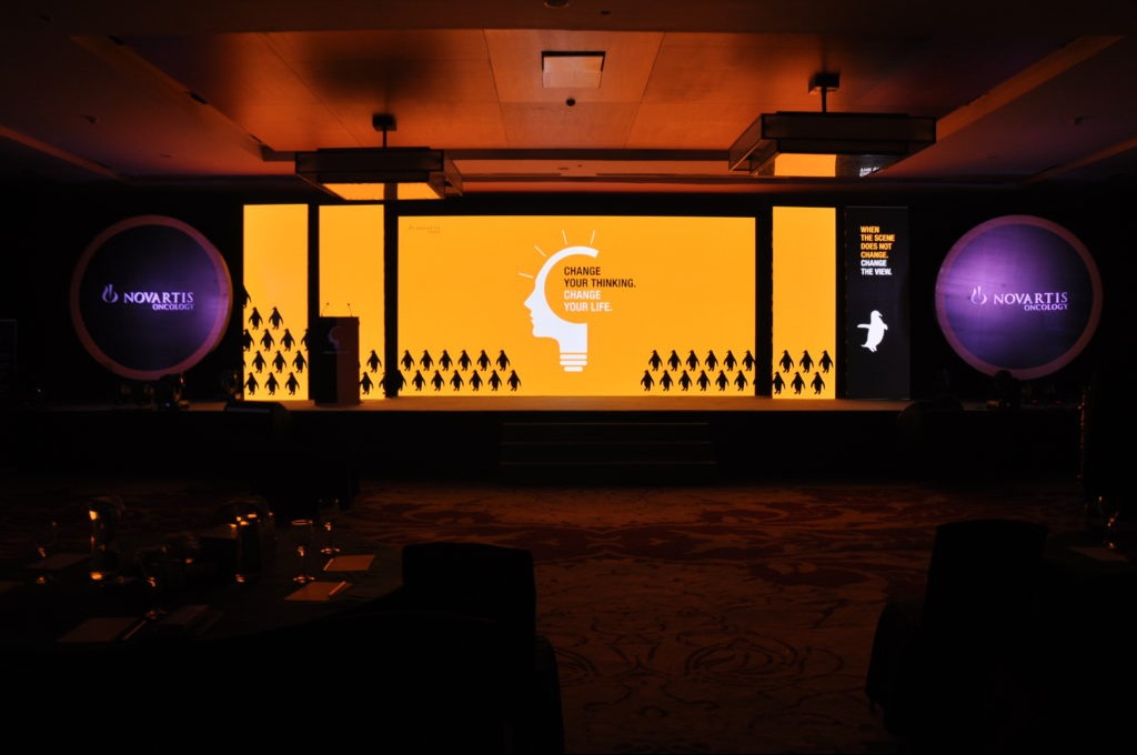 Projector Rental in Delhi