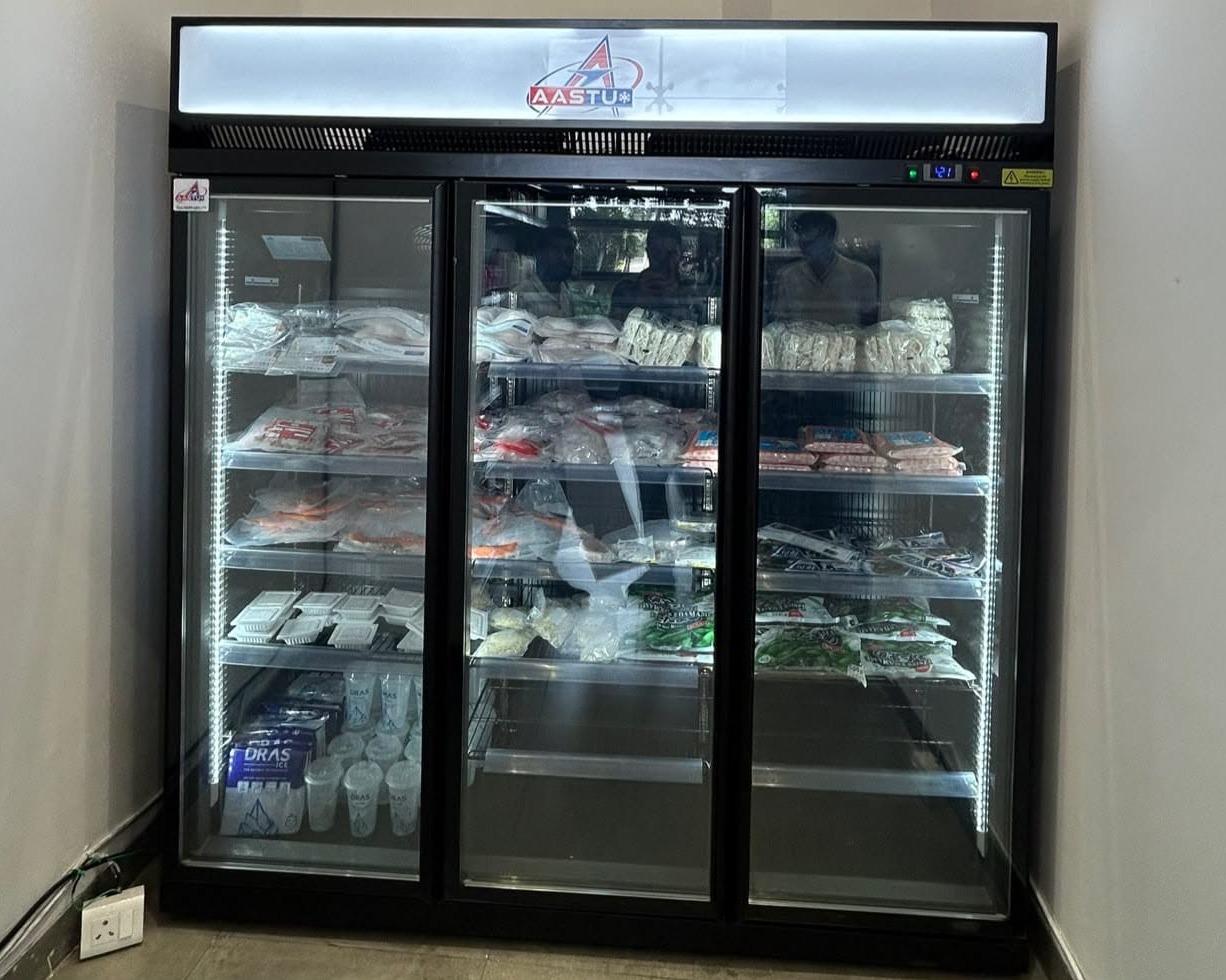 Supermarket 1800L Capacity visi cooler near me
