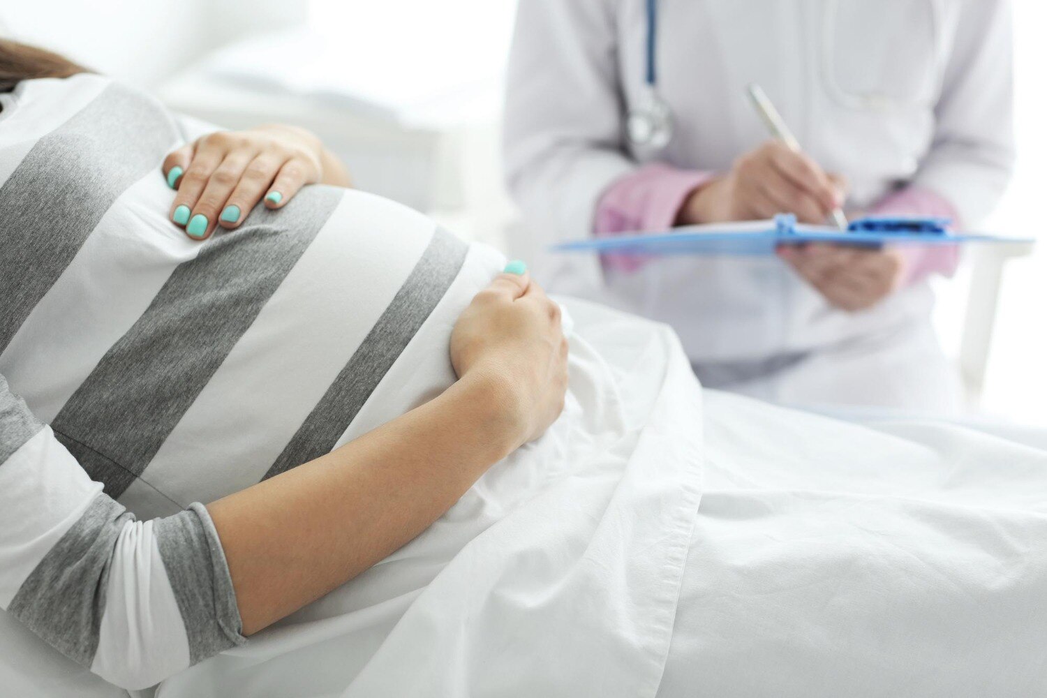 When Should You Consult a High-risk Pregnancy Doctor for Additional Pregnancy Monitoring