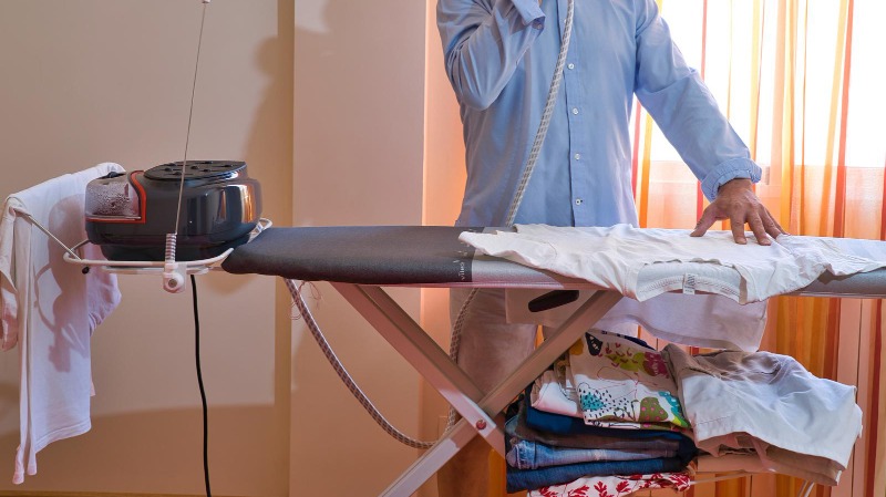 Vacuum Finishing Table Buying Guide for Professional Laundry Operations