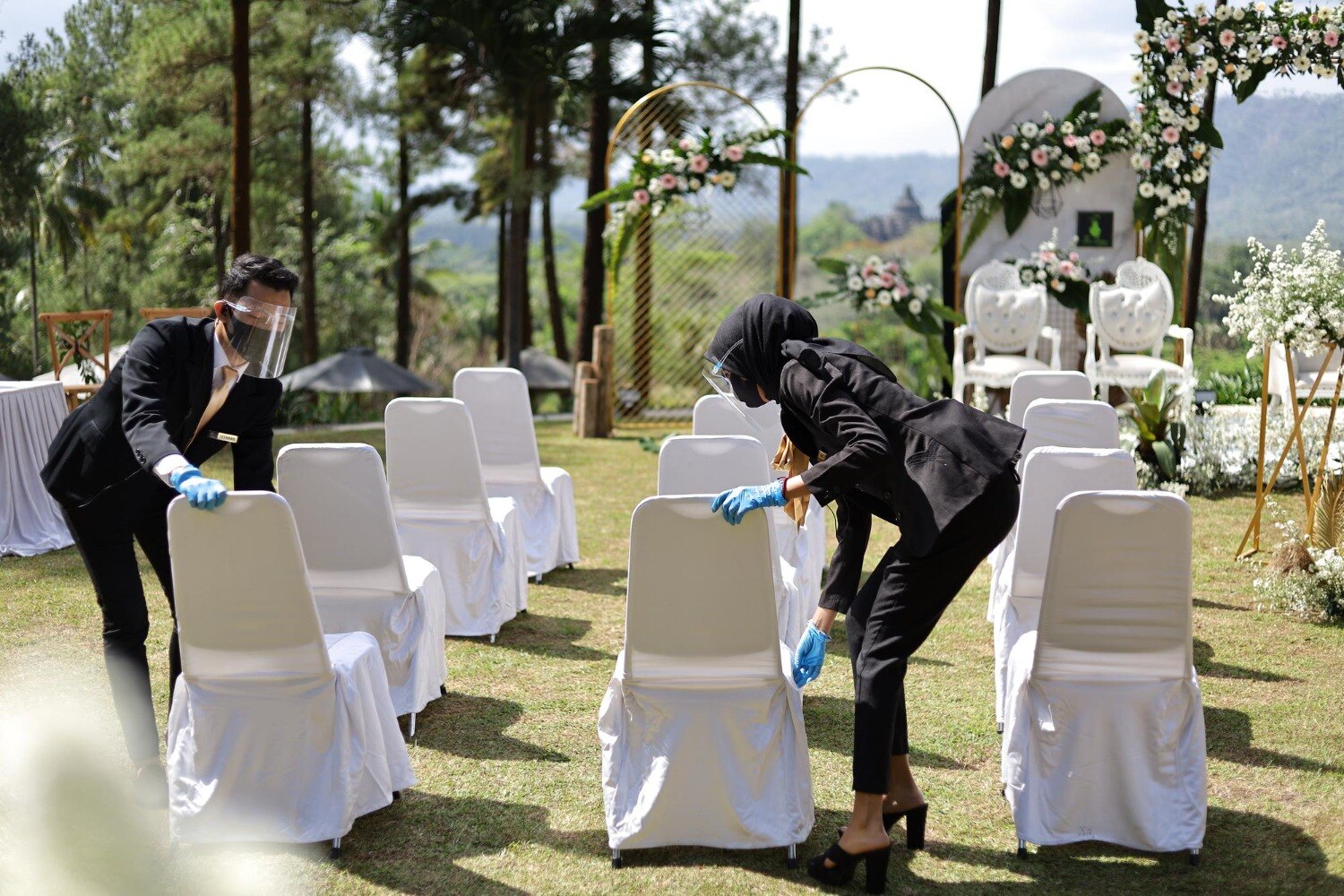 How to Leave an Outdoor Lawn Ready After a Party in Ghodbunder Road