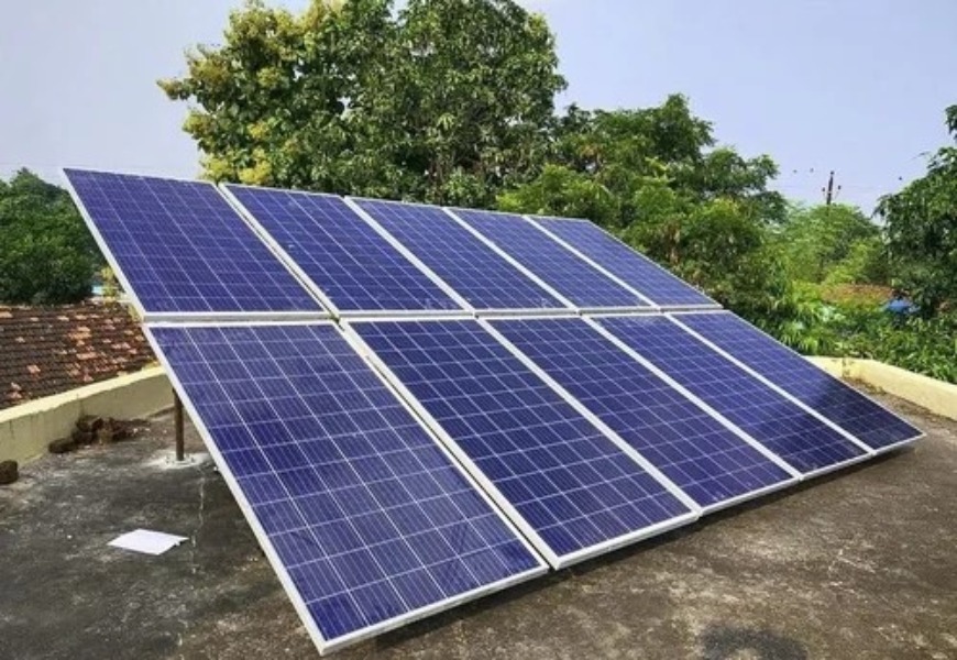Solar Panel Installation Near Makka Nagar Society, Juhapura, Ahmedabad