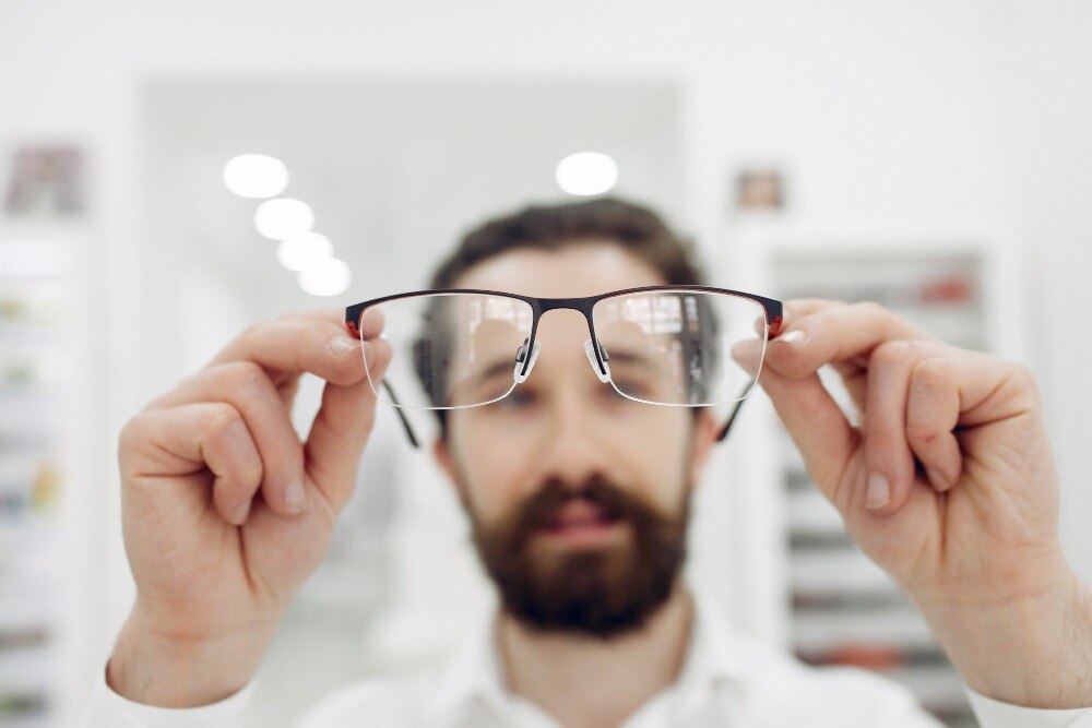 How Often Should You Recheck Your Glasses Power in Mumbai