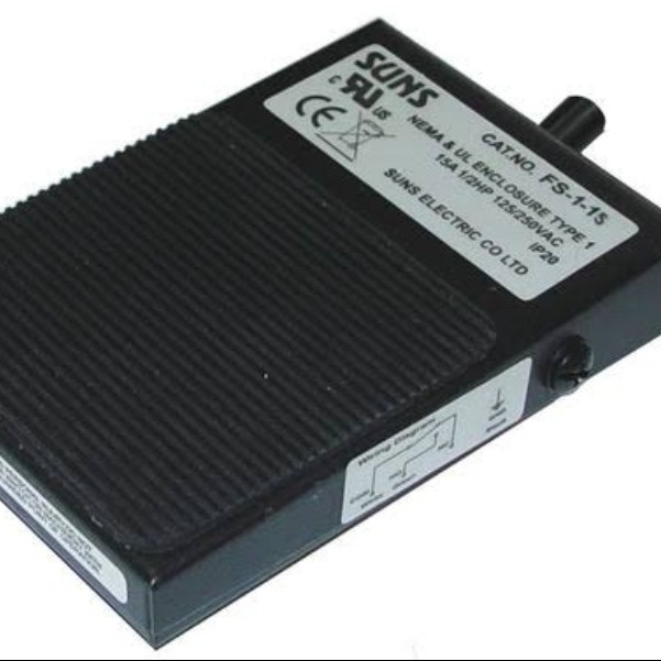 šļø MUSIC EMPORIO | ZOOM FS-01 FOOT SWITCH ā AVAILABLE NOW!