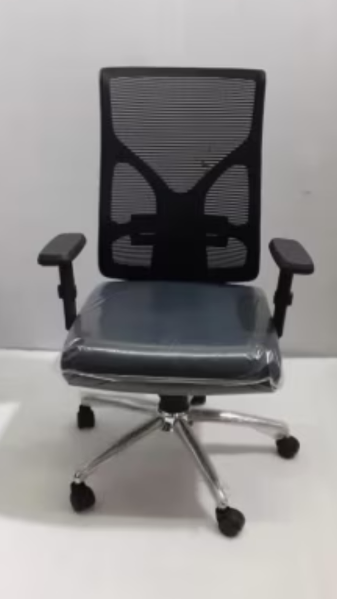 How a Commercial Office Chair Manufacturer Supports Large Workplace Projects