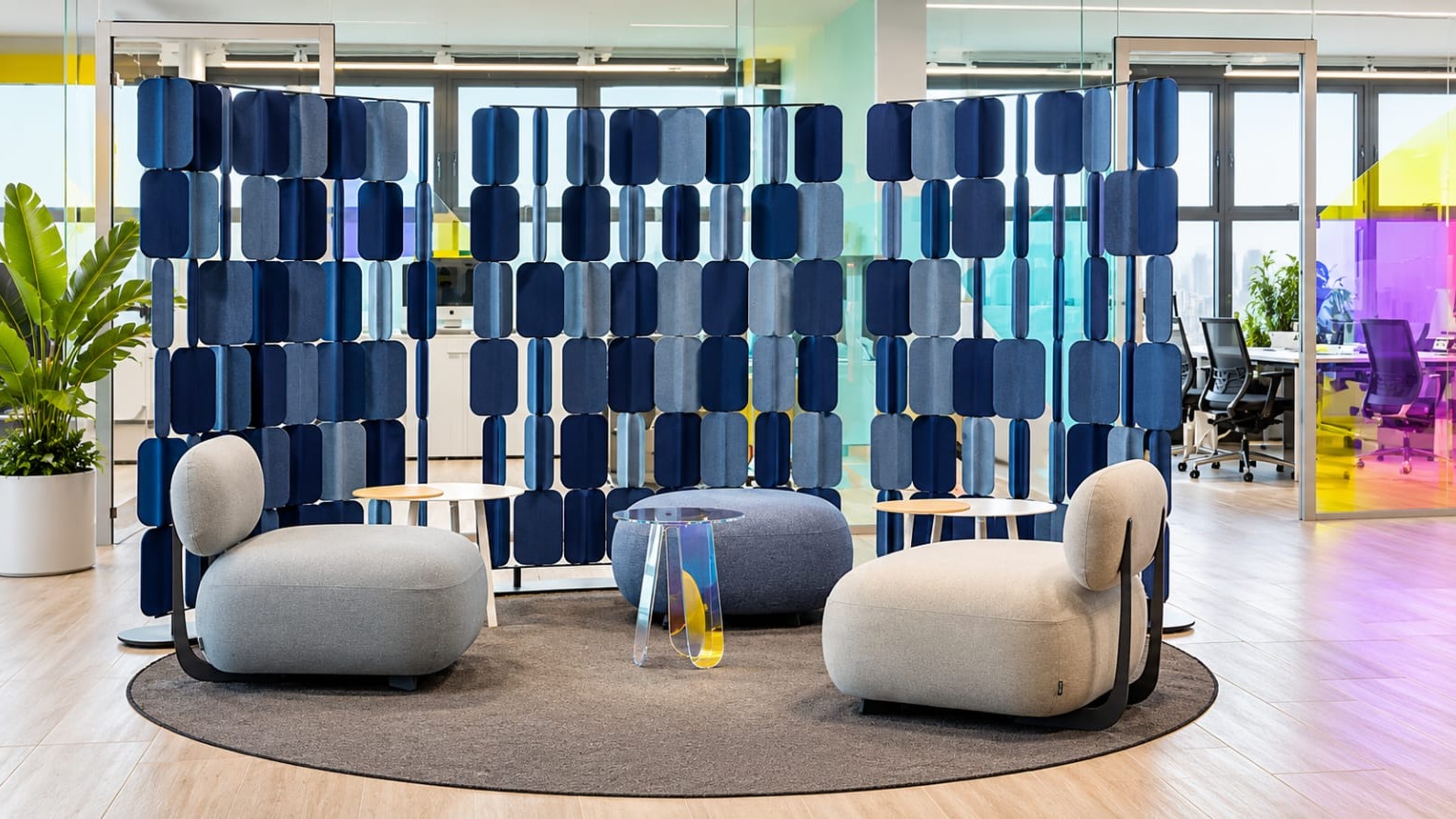 Office Lounge Seating Design | OMR